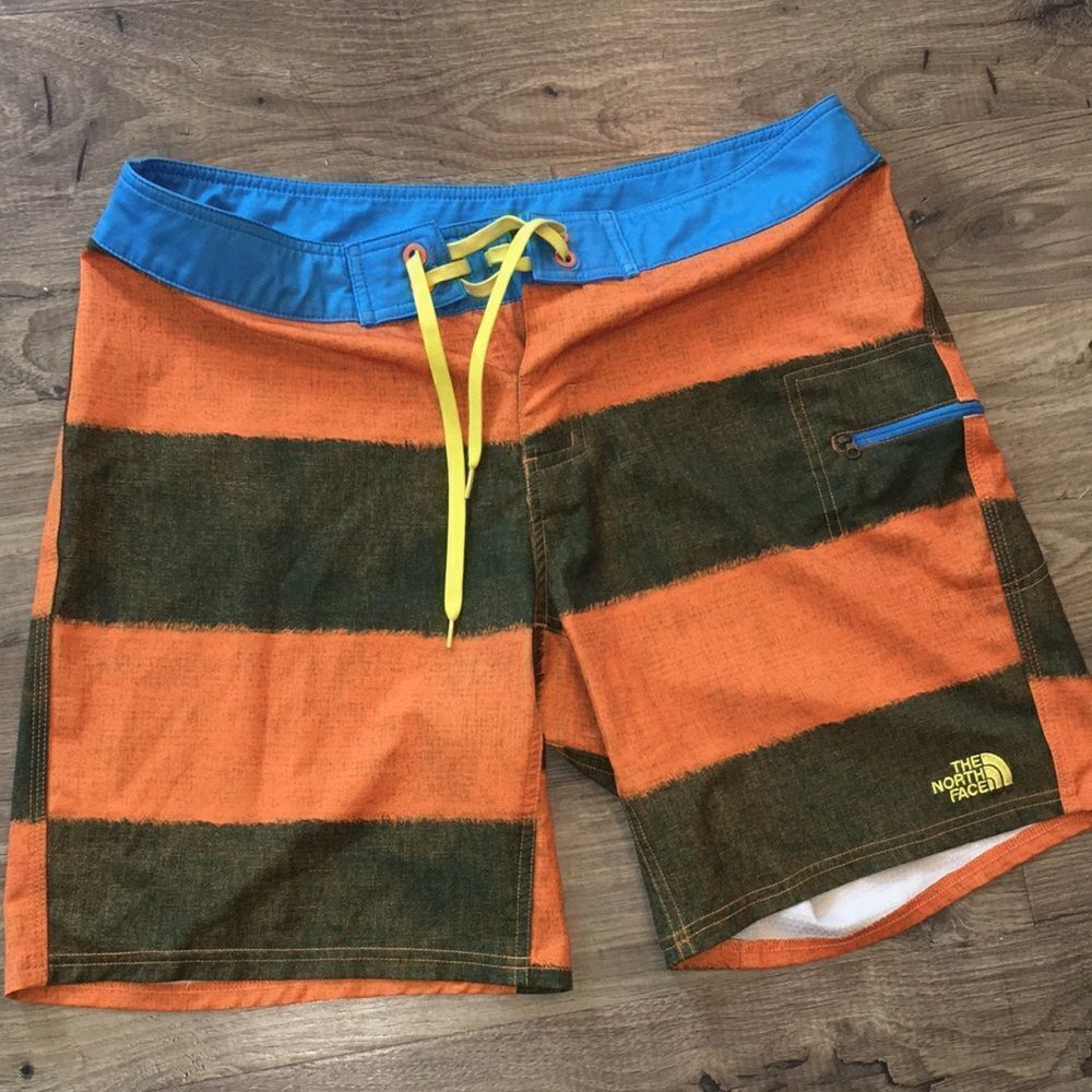 The North Face Swim Stripe Board Swim Beach Surf Shorts M Vacation Model Travel